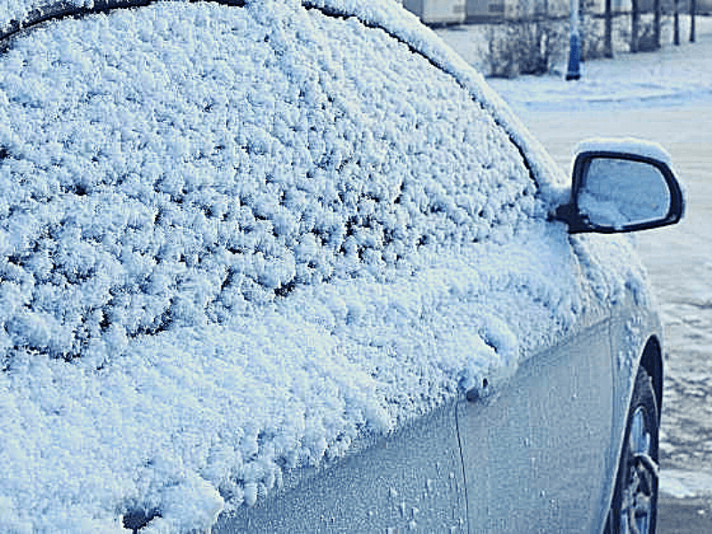 NIEVE EN EL COCHE