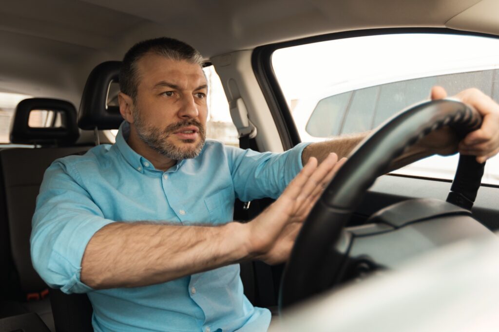 Cómo y cuándo cambiar el claxon de tu coche: Guía completa